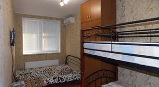 Гостевой дом Morskaya Ейск Четырёхместный номер с отдельной ванной комнатой-7